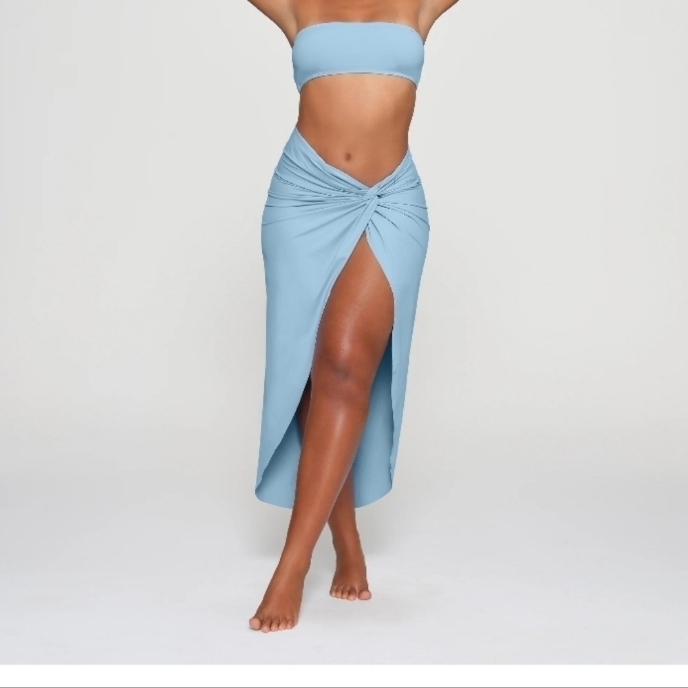 Skims Sorang turquoise cover up